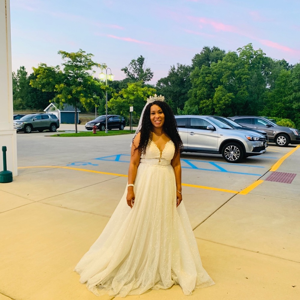 Ida Torez Wedding Dress White Diamond  size 10